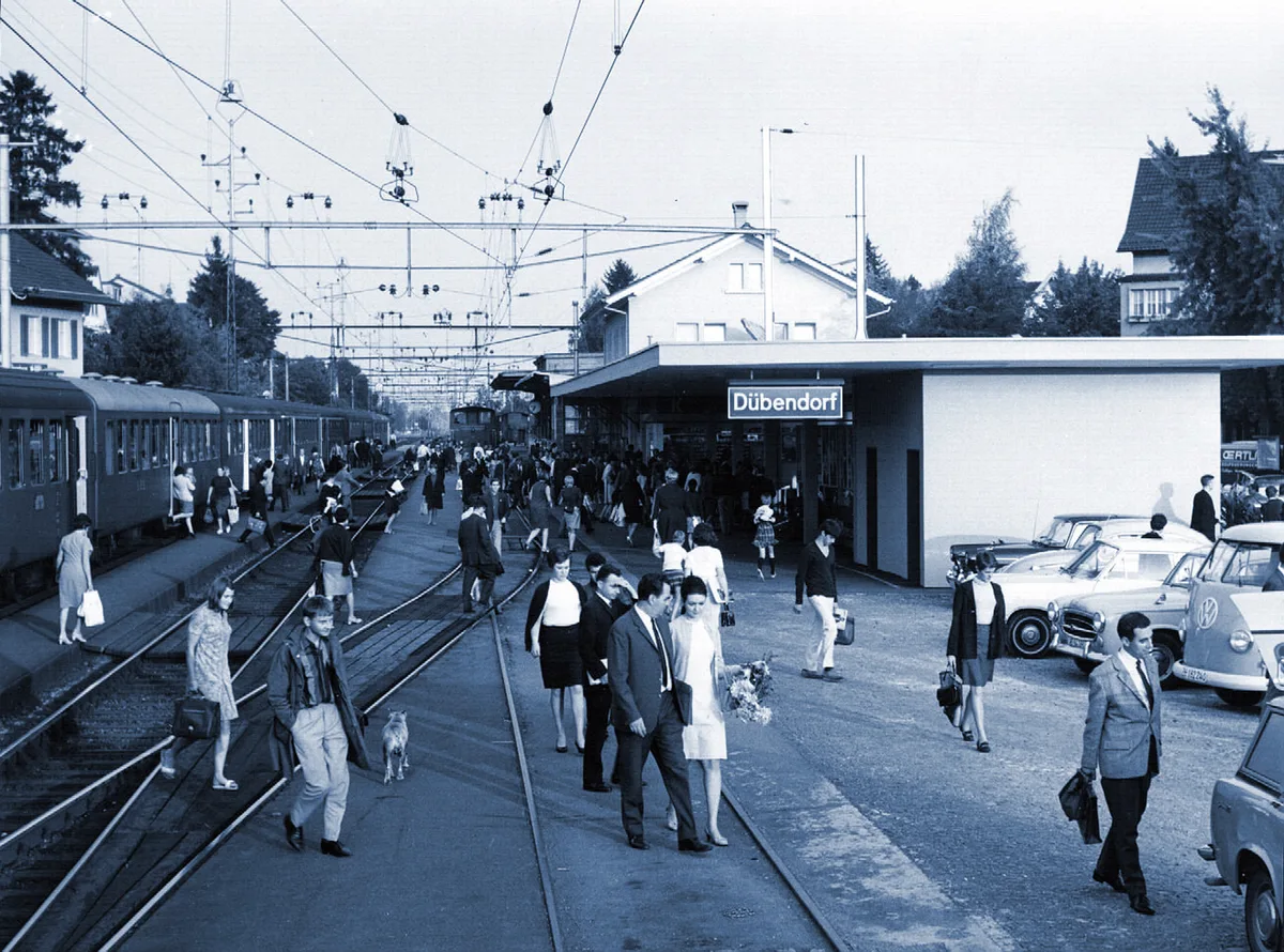 Der Bahnhof Dübendorf im Jahr 1967.